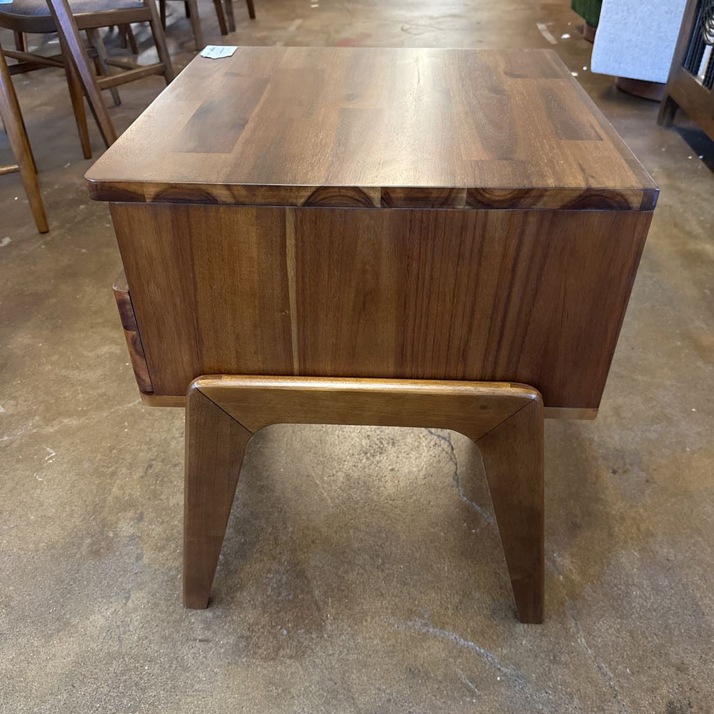 Scandi-Retro Nightstand