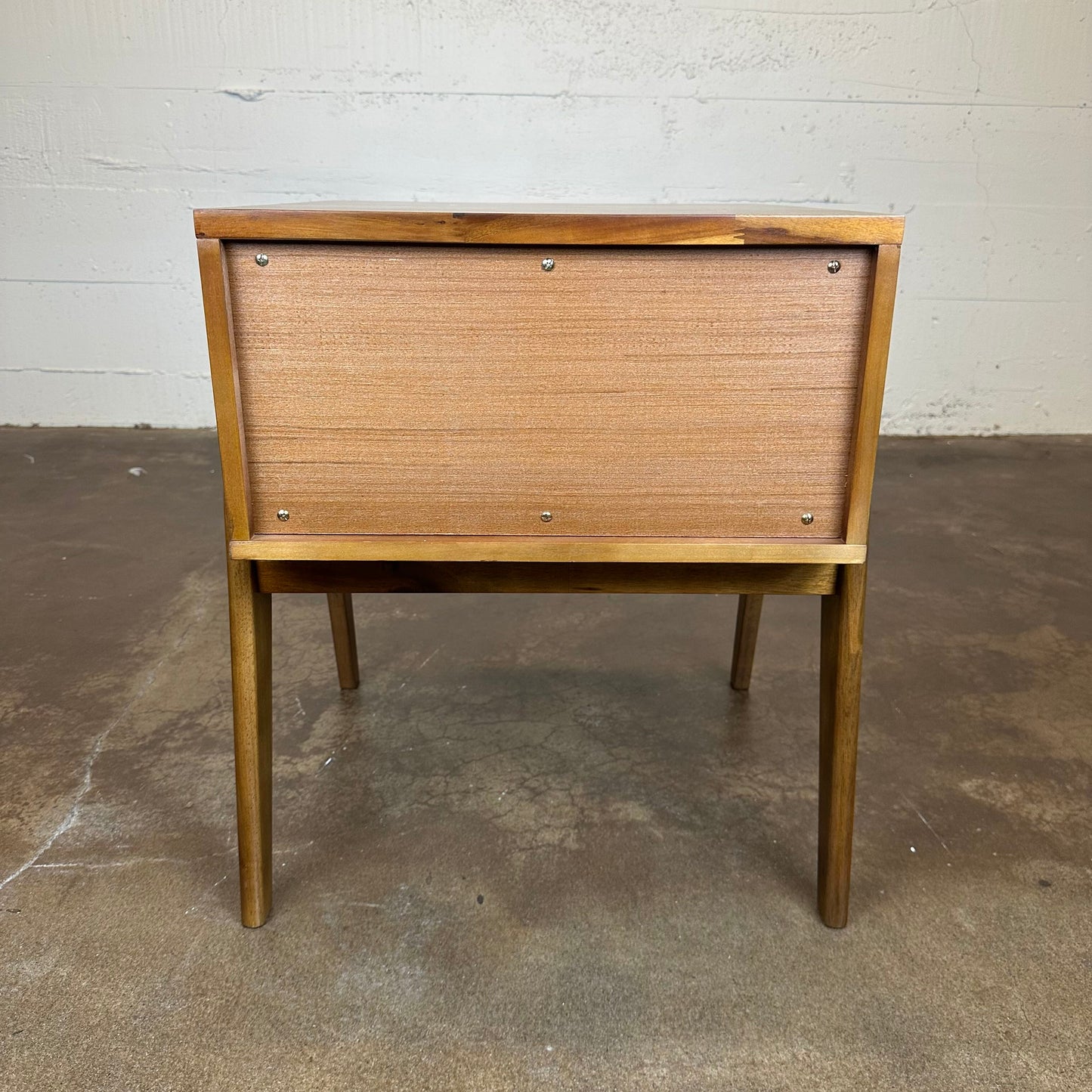 Scandi-Retro Nightstand C NIGHTSTANDS