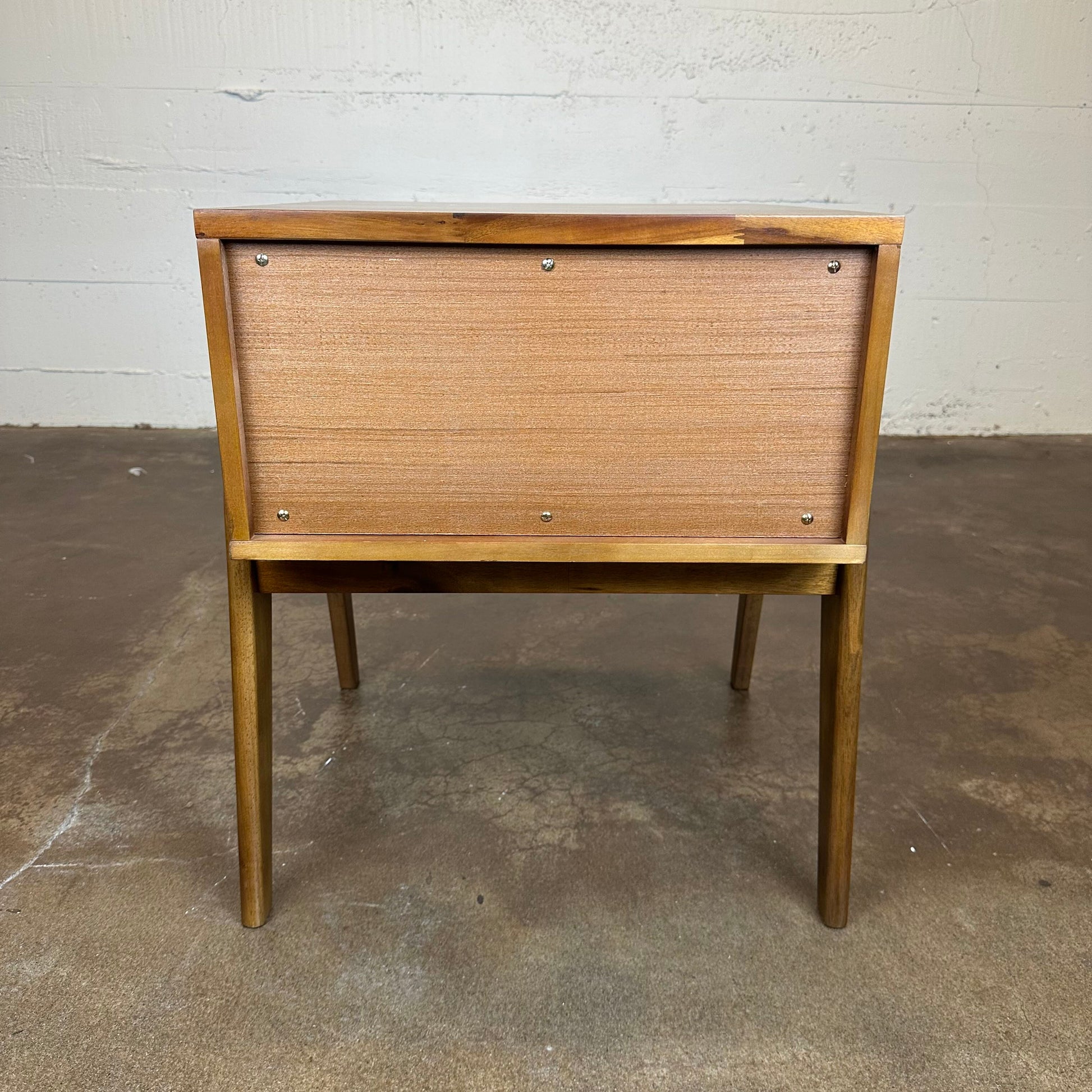 Scandi-Retro Nightstand C NIGHTSTANDS