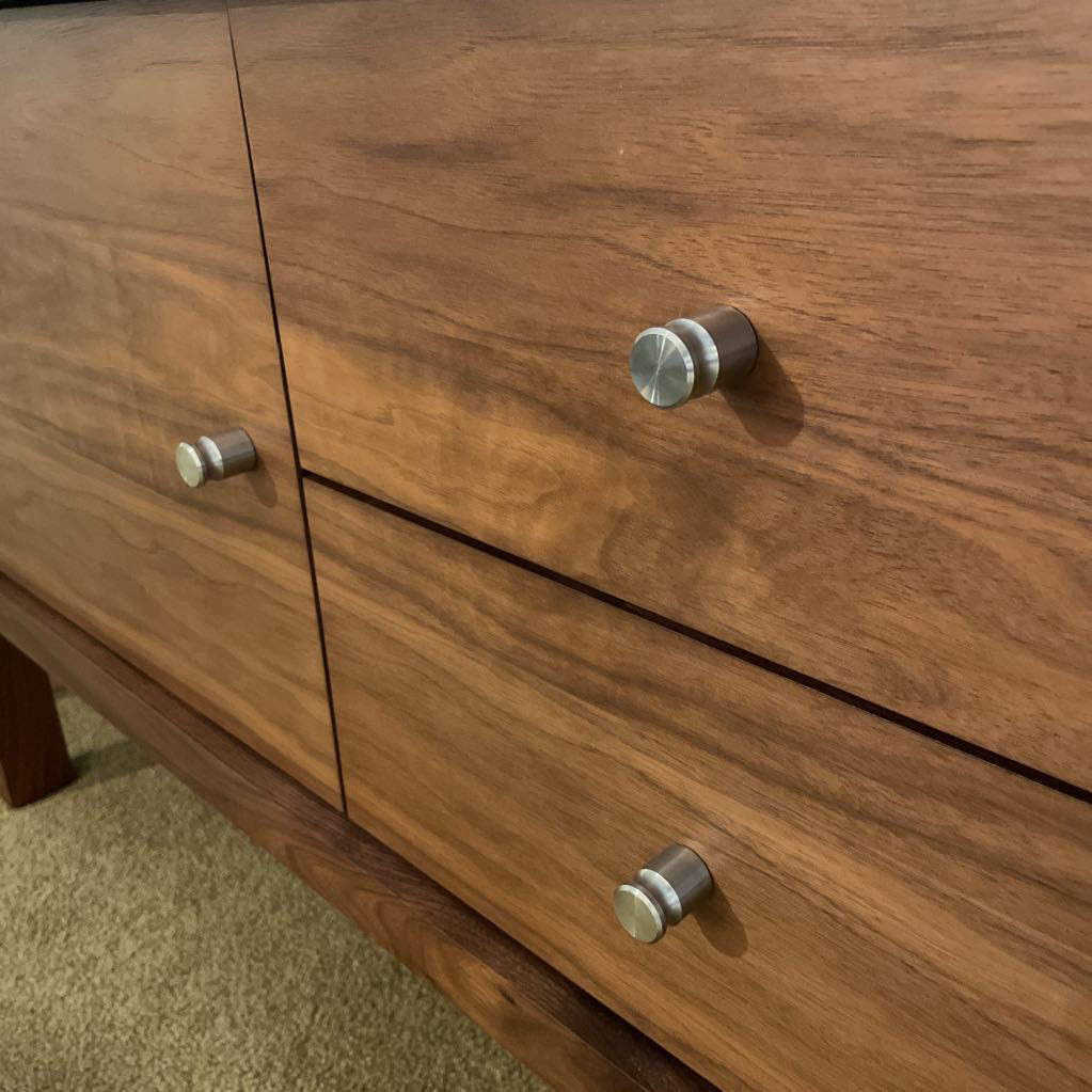 Room & Board Walnut 2 Door 3 Drawer Media Console C MEDIA STANDS
