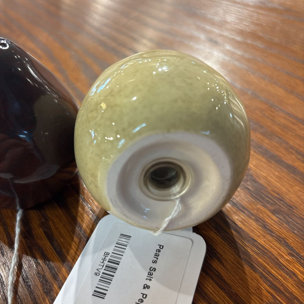 Pears Salt & Pepper Shaker SMALLS