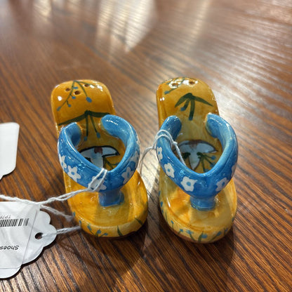 Shoes Salt & Pepper Shaker SMALLS