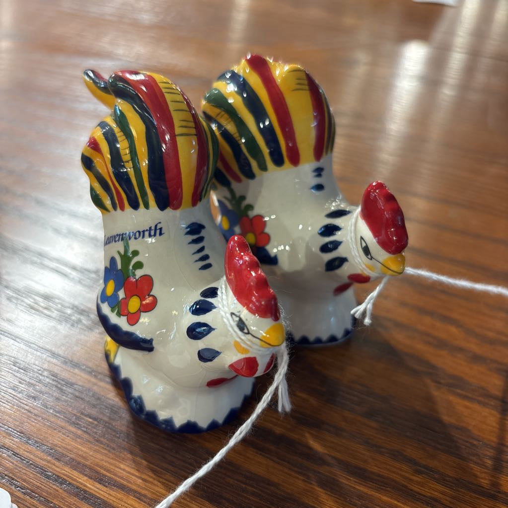 Chickens Salt & Pepper Shaker SMALLS