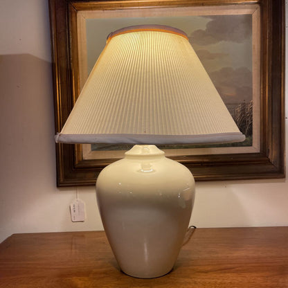 Cream Ginger Jar Lamp