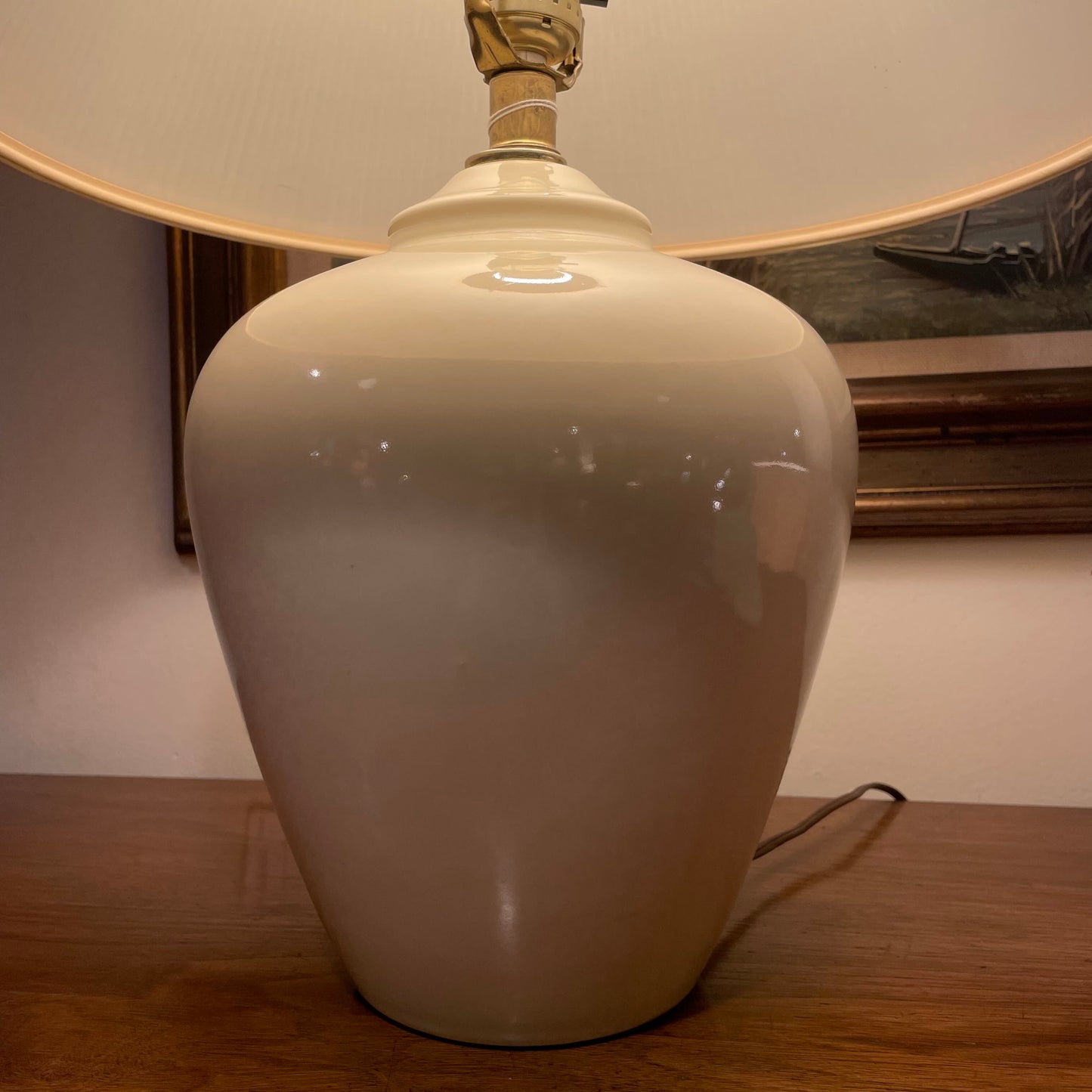 Cream Ginger Jar Lamp