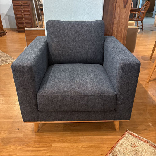 Alba Blue Moon Chair U ACCENT CHAIRS