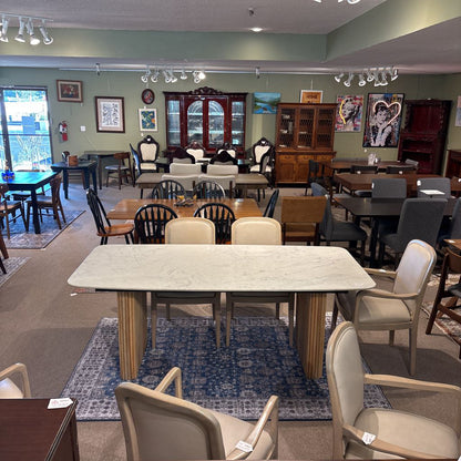 Karlen Dining Table
