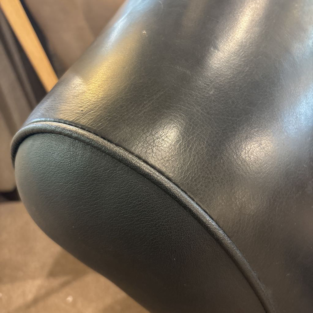 Black Leather Barca Lounger Recliner U ACCENT CHAIRS