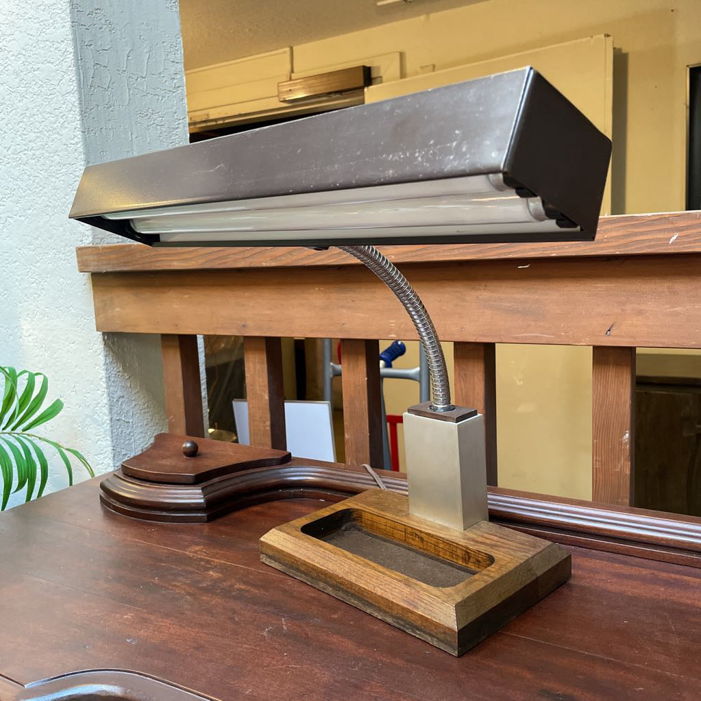 Vintage Wood Base with Plastic Light Bar Desk Lamp