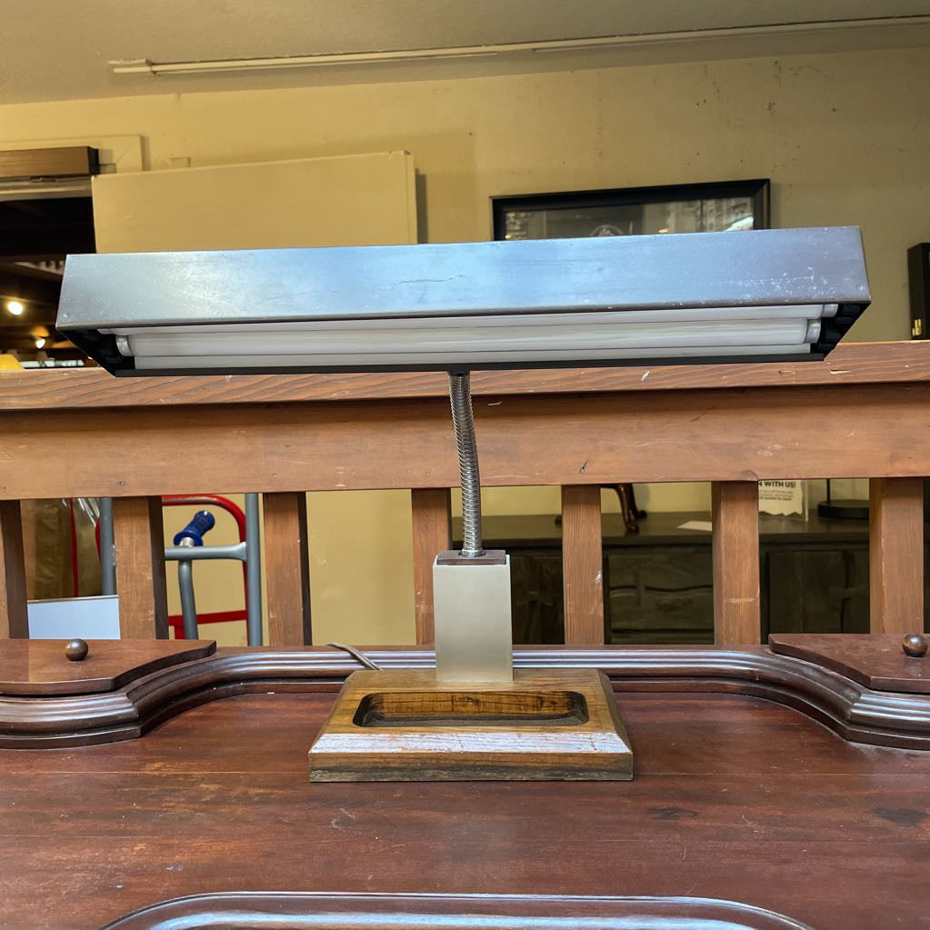 Vintage Wood Base with Plastic Light Bar Desk Lamp
