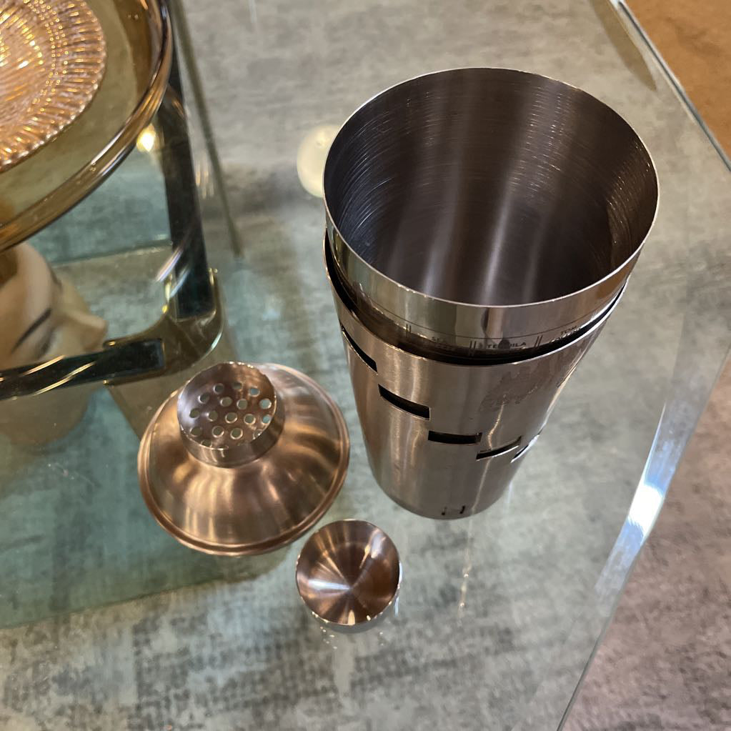 Round Metal Cocktail Shaker