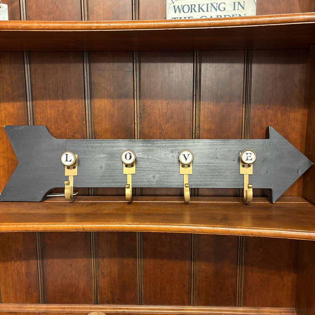 Black Love Arrow Wall Coat Rack