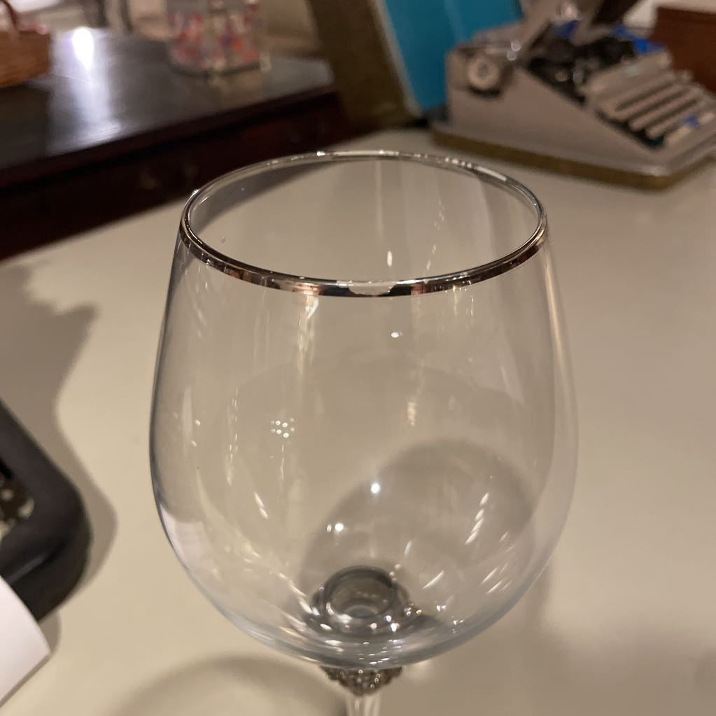 Wine Glasses w/ Rhinestones on Stem SET of 4