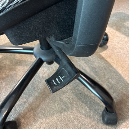 Black & Mesh Office Chair
