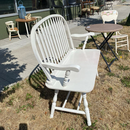 Classic White Windsor Bench