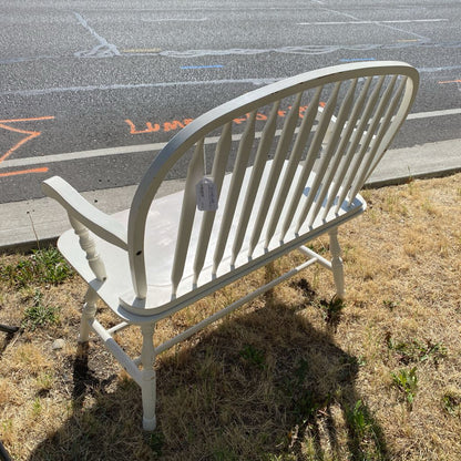 Classic White Windsor Bench