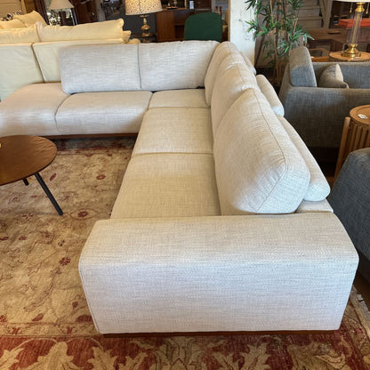 Gedser Cream LAF Sectional U SECTIONALS LAF