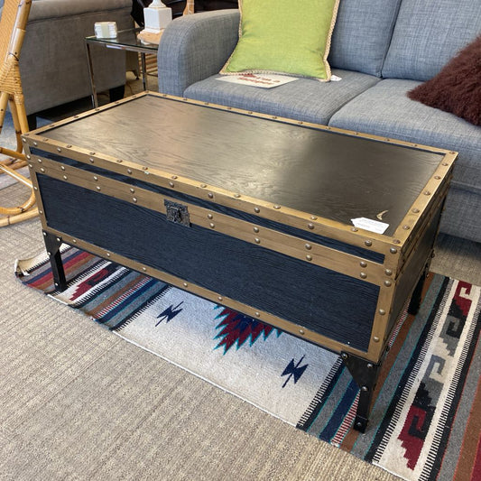 Retro Trunk Rectangular (AS IS) C TRUNKS