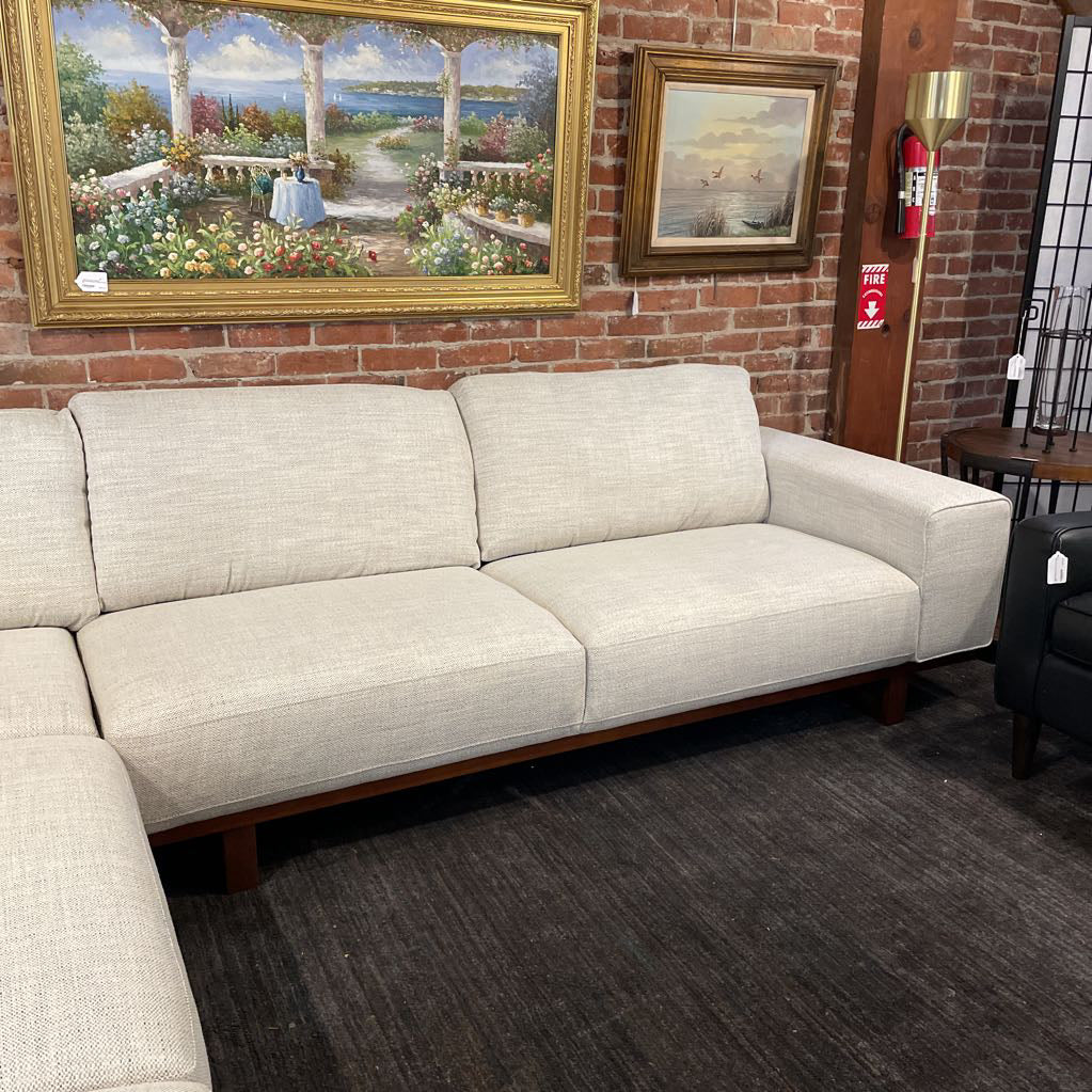 Gedser Cream LAF Sectional U SECTIONALS LAF
