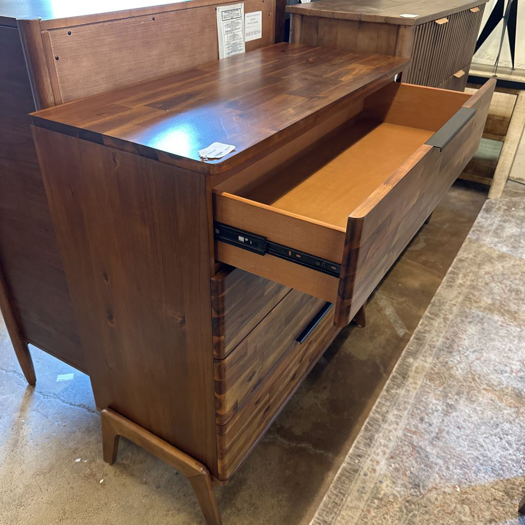 Scandi-Retro Chest