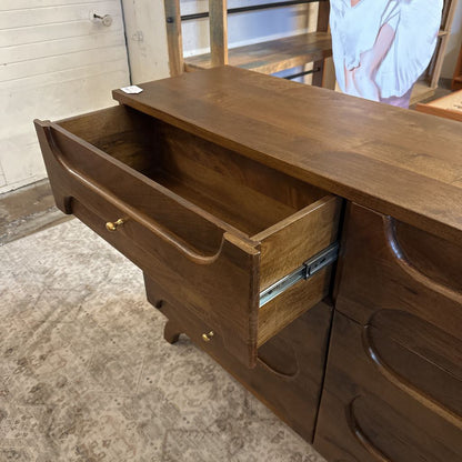 Pirogue Dresser