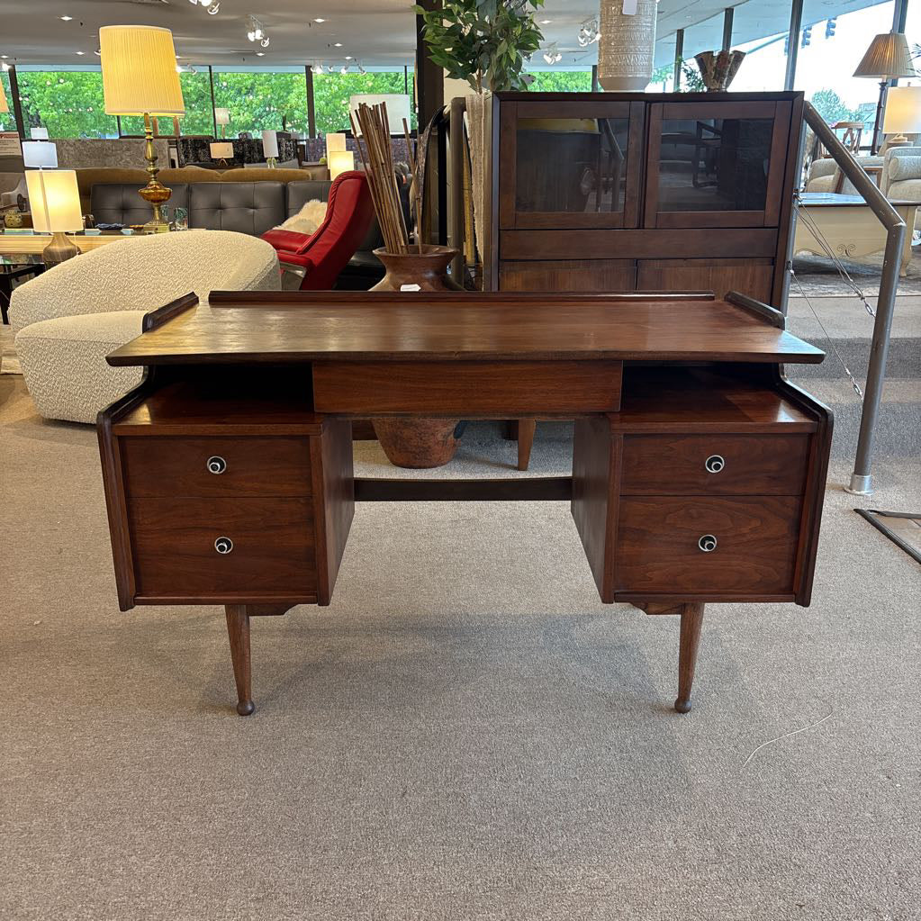 MC Hooker Walnut Executive Desk