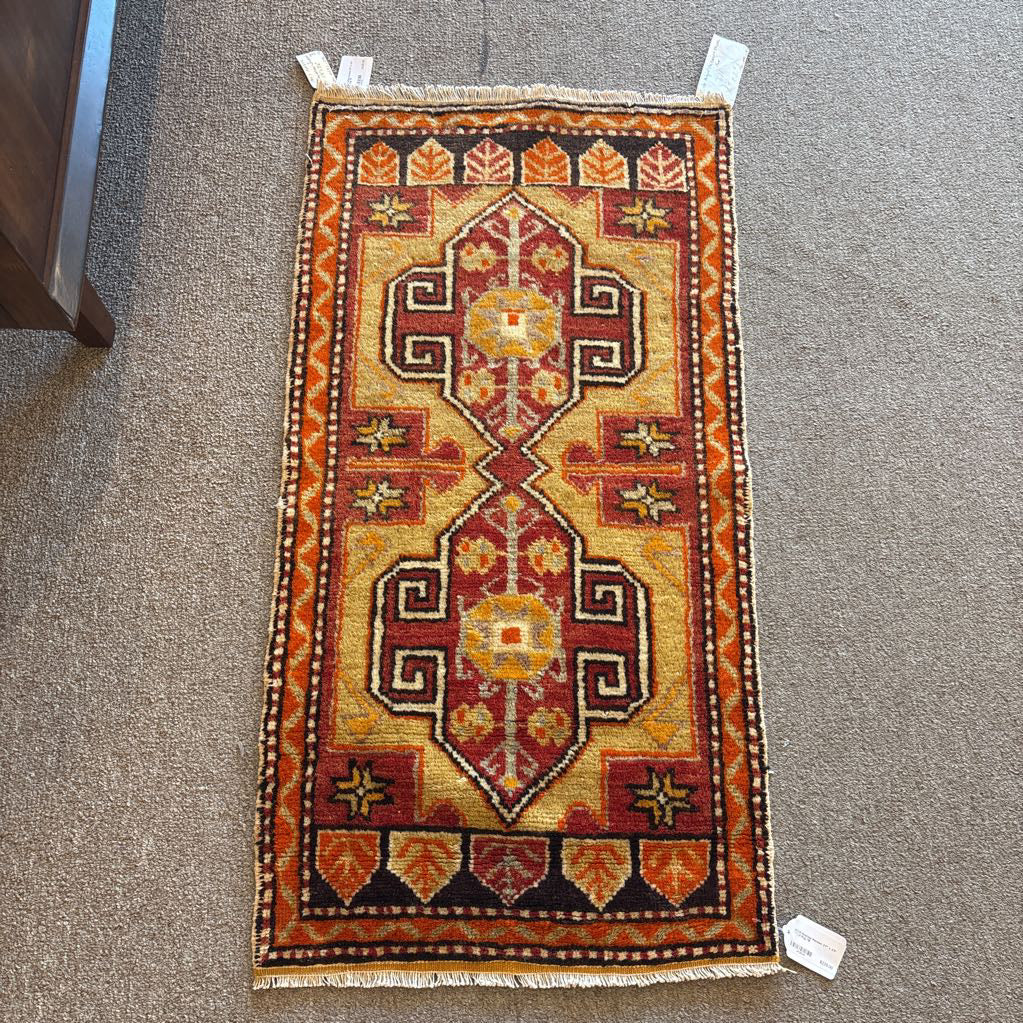 Hand Knotted Persian 2'7" x 4'2" Wool Rug