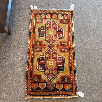 Hand Knotted Persian 2'7" x 4'2" Wool Rug