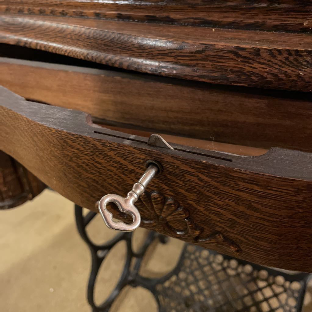 Antique Oak Daytonia Sewing Machine