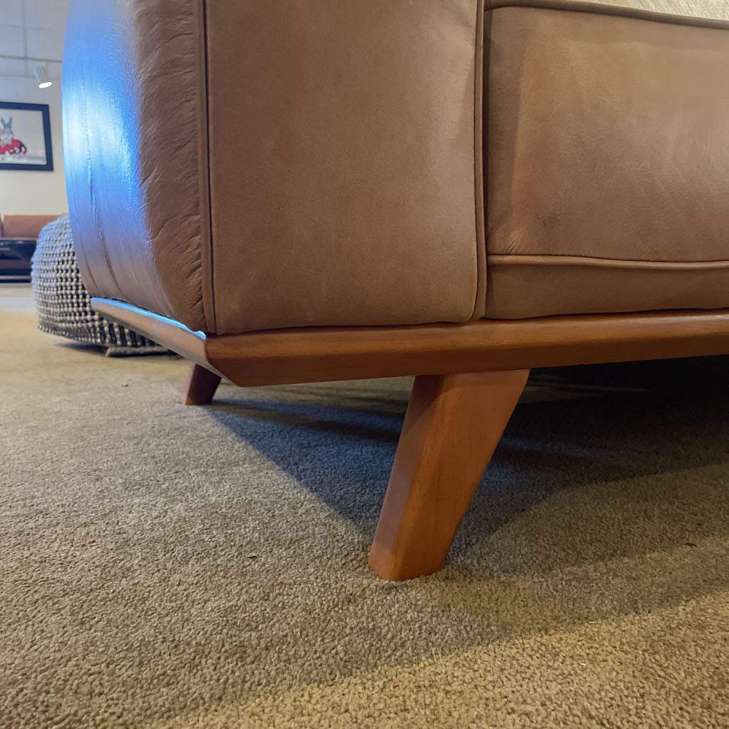 Odense Caramel Leather Sofa U SOFAS