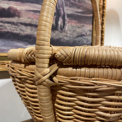 Round Beige Picnic Basket with Handle SMALLS