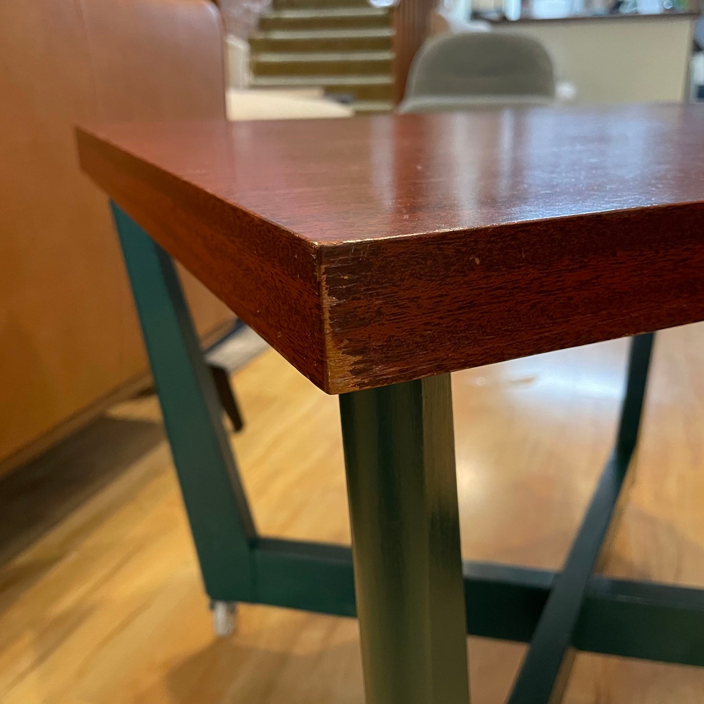 Removeable Veneer Top with Green Base Rolling Table