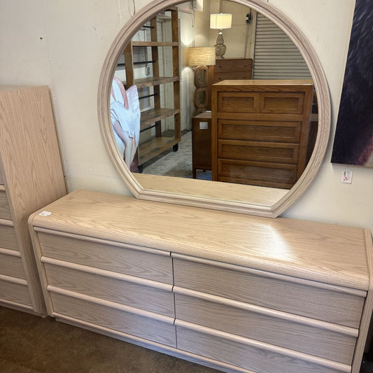 Pale Ashe Lowboy /w Mirror C LOWBOYS