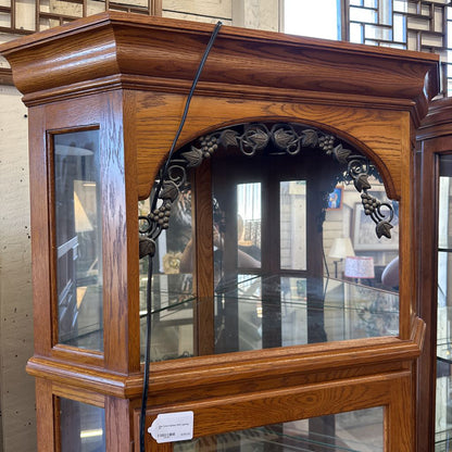Oak Curio Cabinet With Lighting