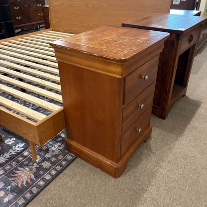 Stanley 3 Drawer Nightstand C NIGHTSTANDS