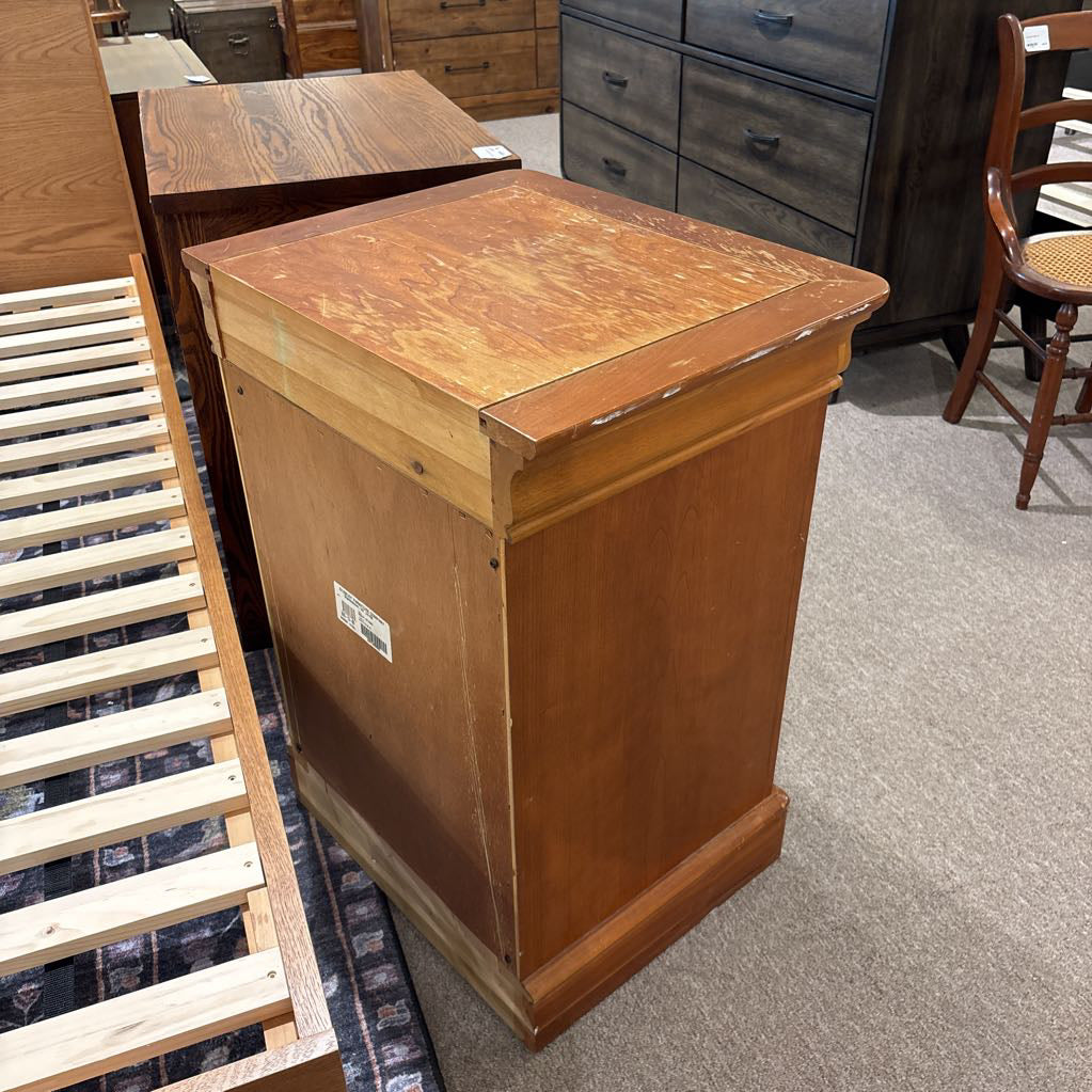 Stanley 3 Drawer Nightstand C NIGHTSTANDS