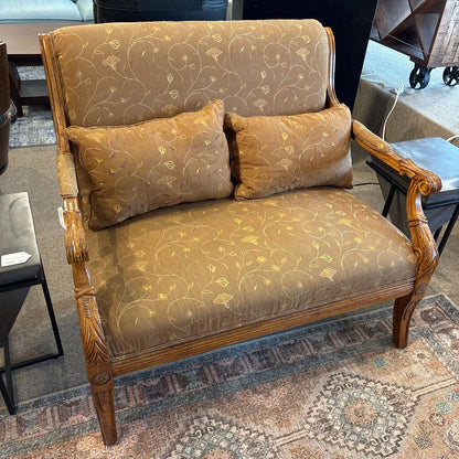 Victorian Style Floral Pattern Loveseat
