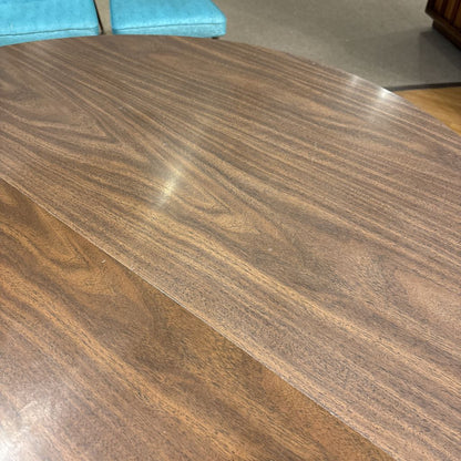 MC Nordia Round Dining Table w/ 2 Leafs