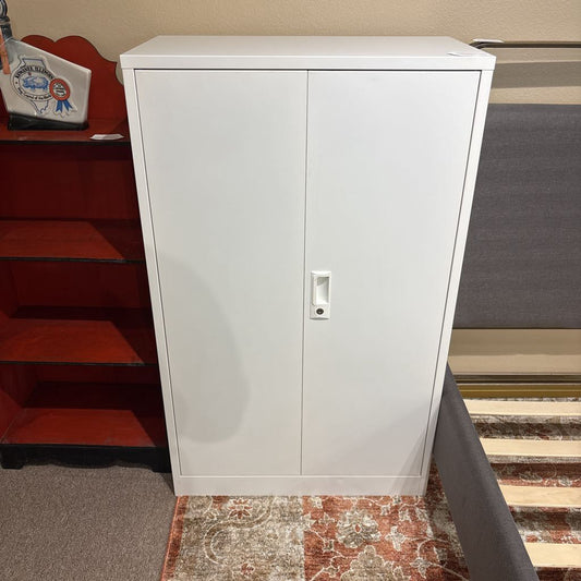 White Metal Locker C CABINETS