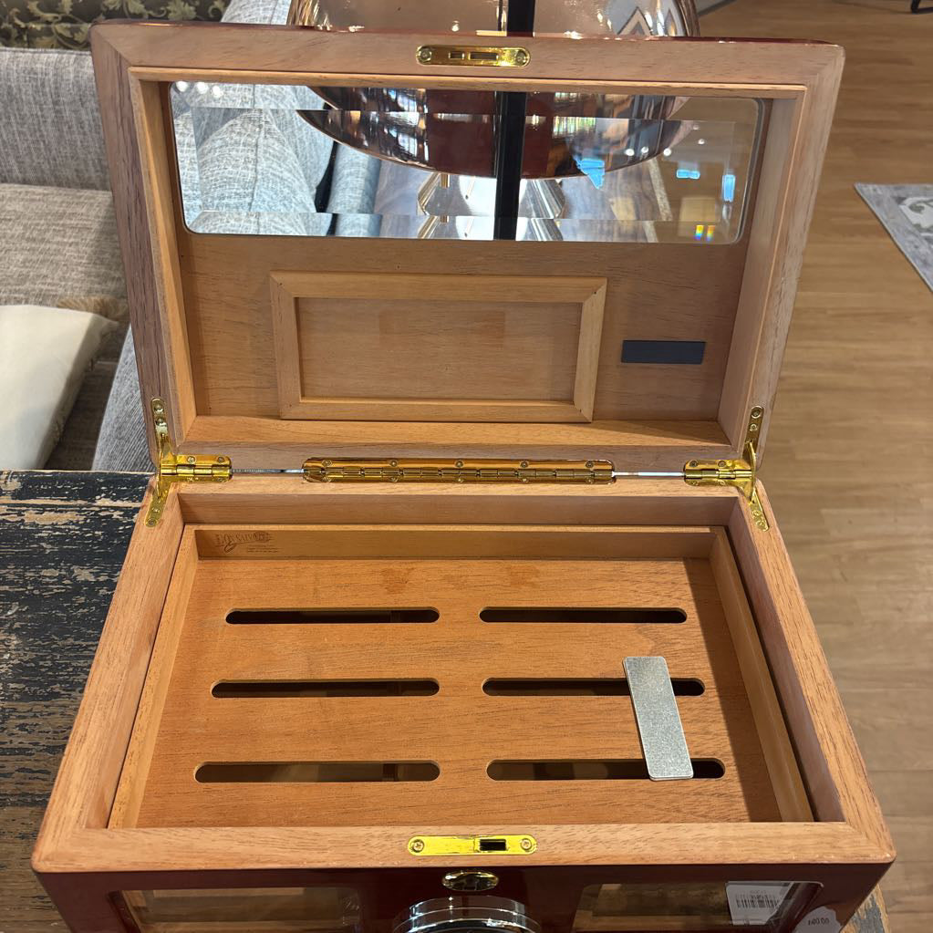 Lacquered Walnut Humidor