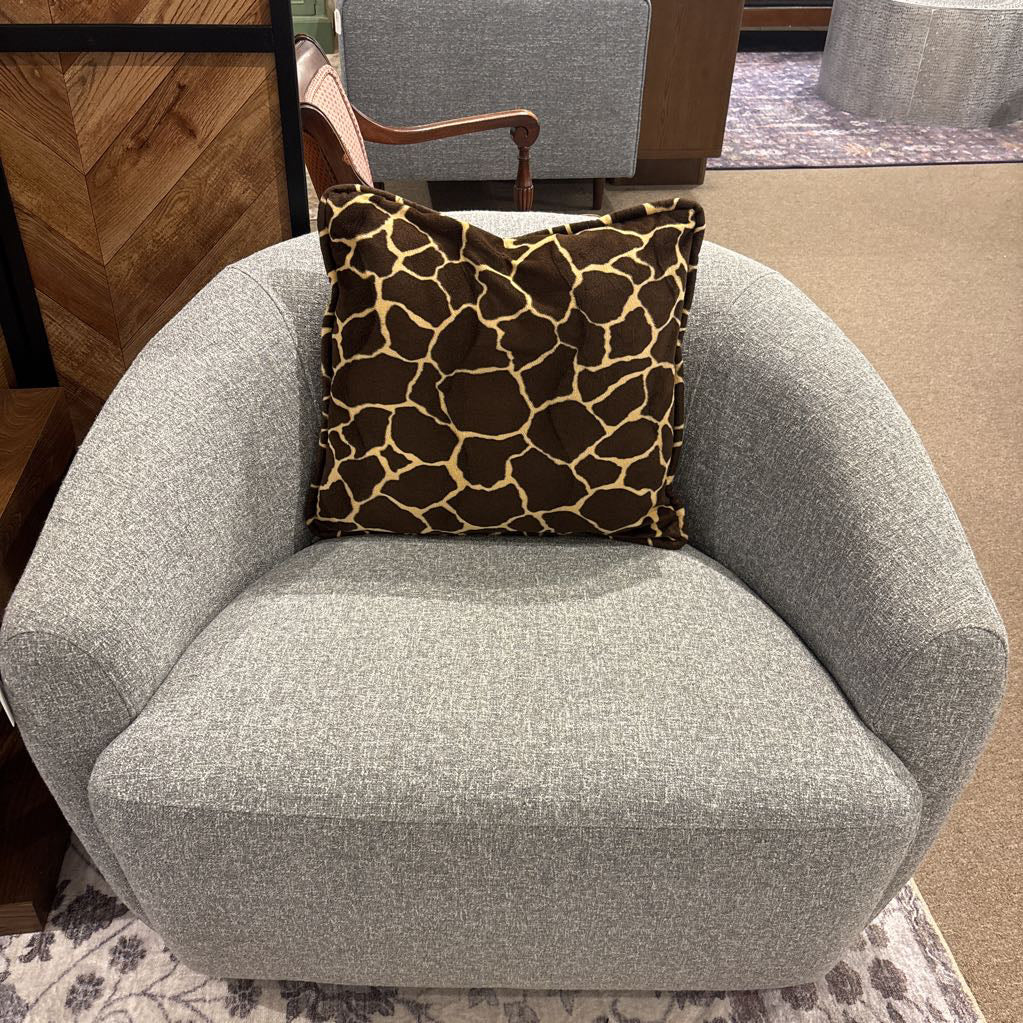 Giraffe Pattern Pillow SMALLS