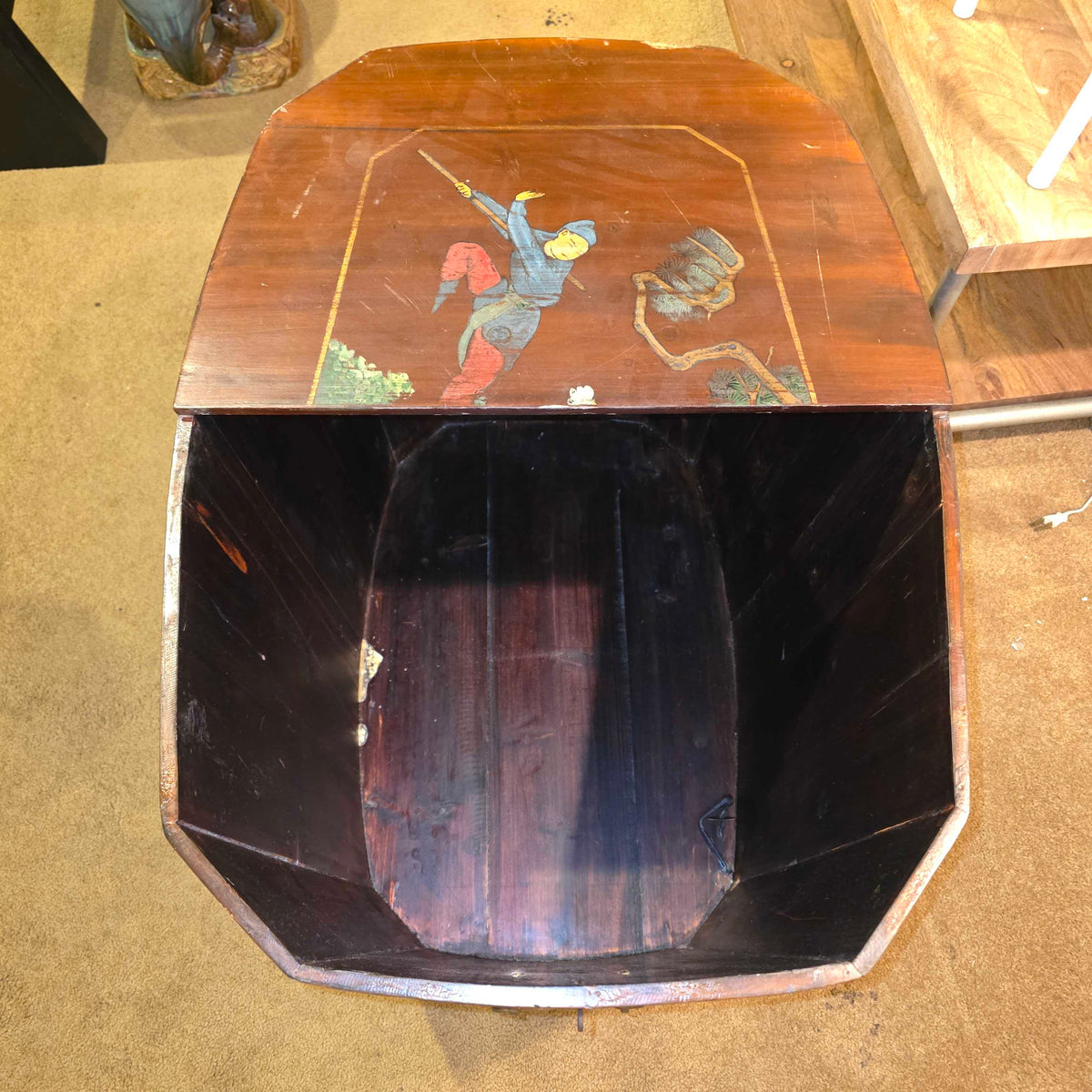 Chinese Hand Painted Decorative Tub