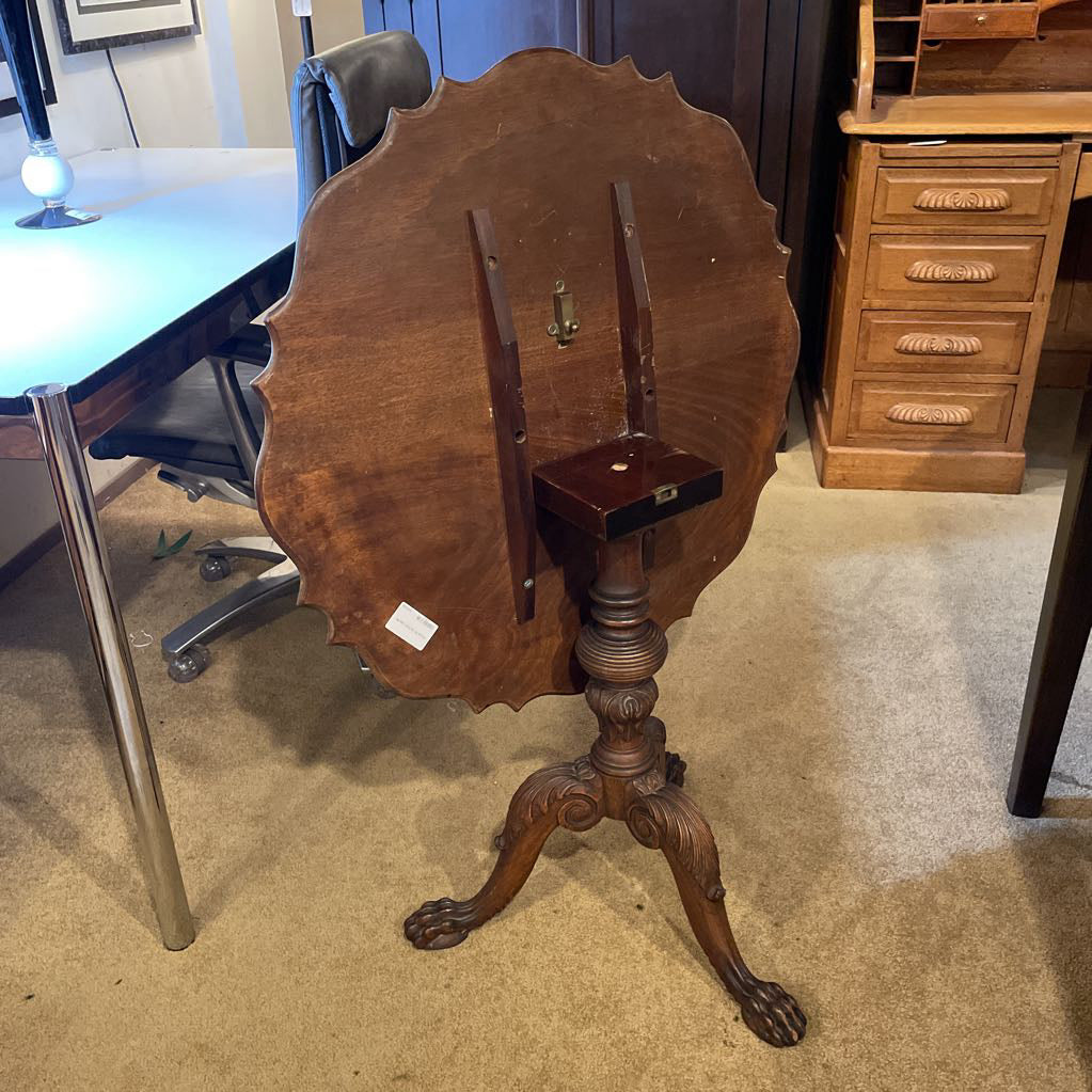 Vintage Tilt Top Entry Table C SIDE TABLES