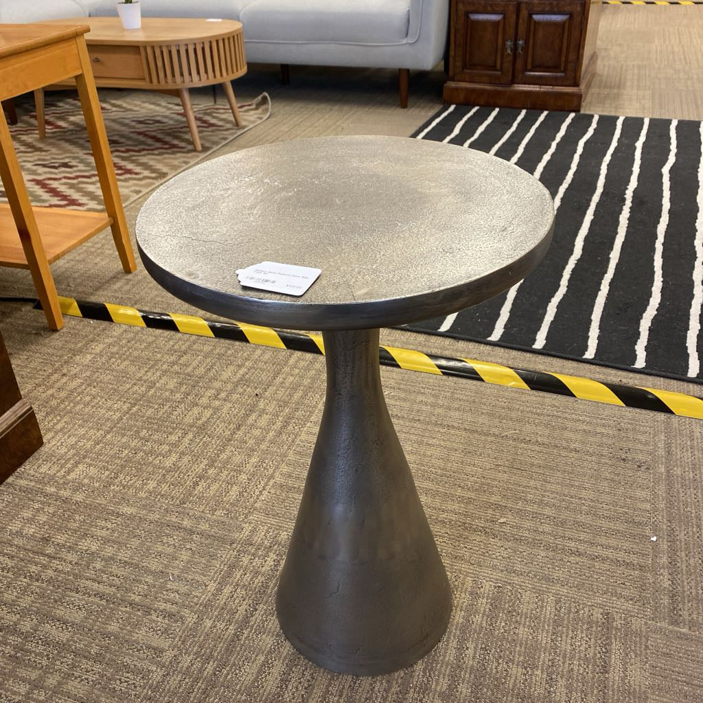Modern Metal Pedestal Base Side Table C SIDE TABLES