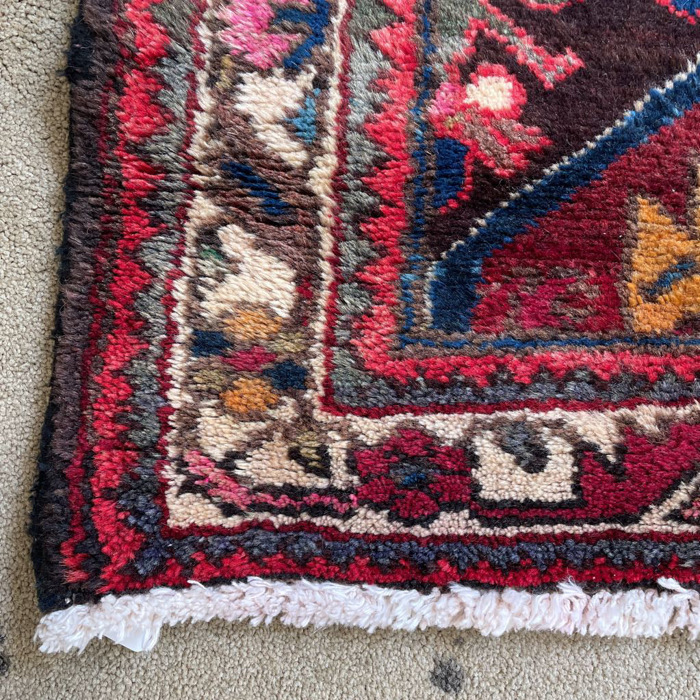 9'8"x 3'8" 70's Persian Bahktiari Rug RUGS