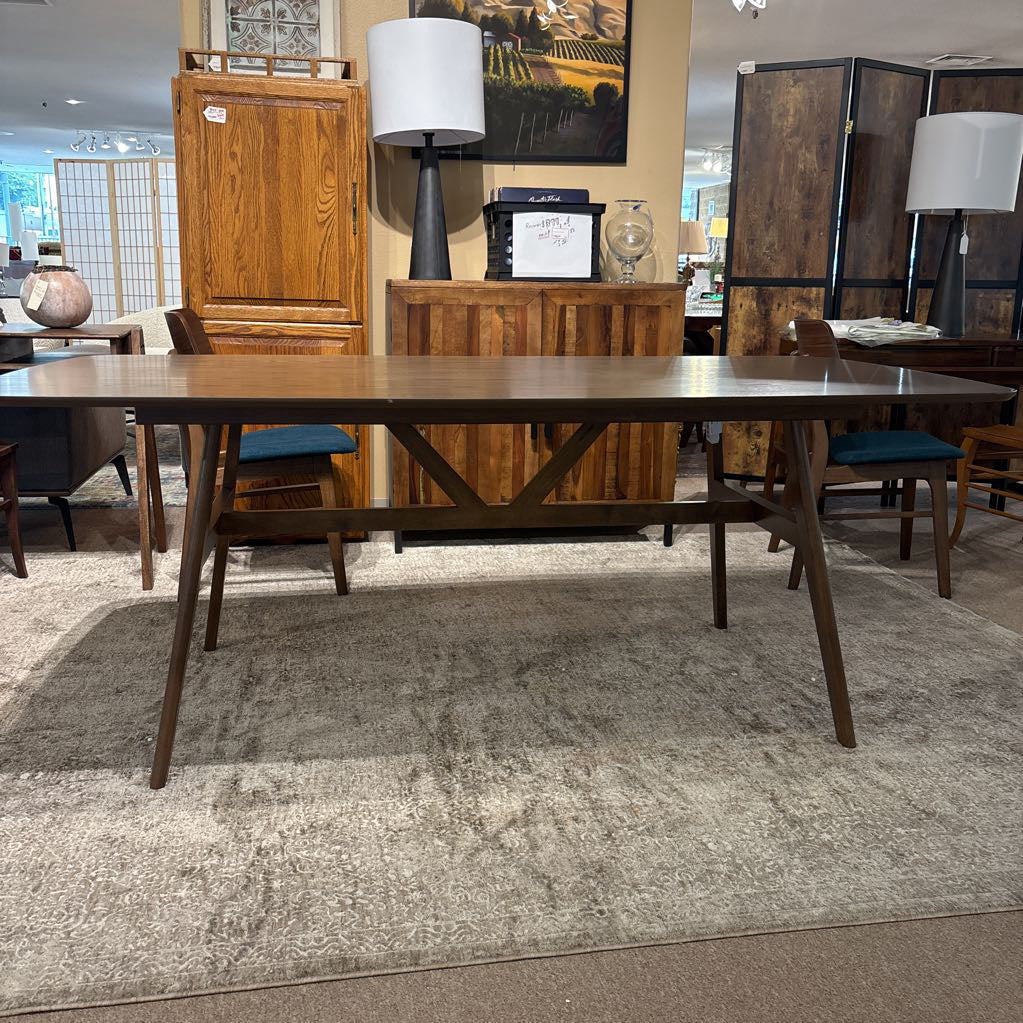 Hunter Dining Table