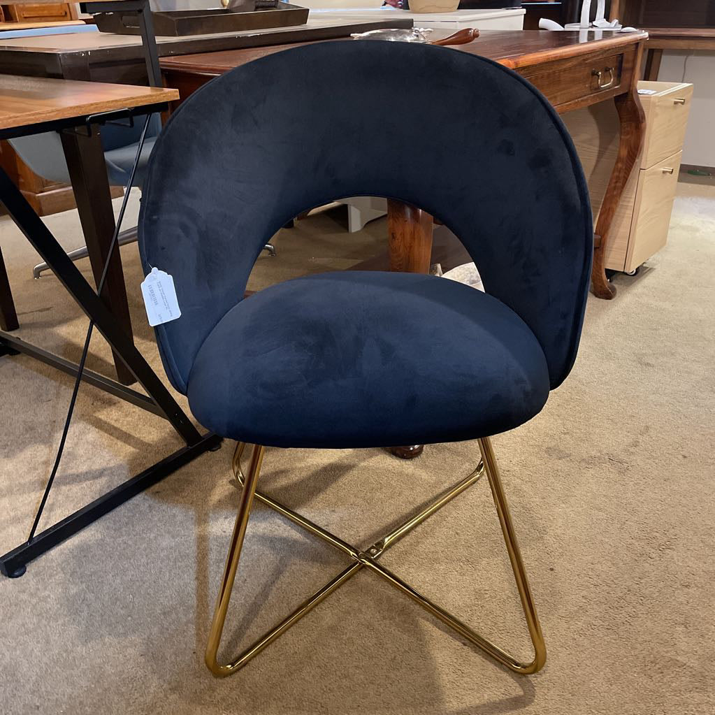 Black Velvet Curved Back Dining Chair w/ Golden Legs C DINING CHAIRS