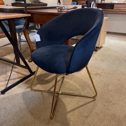 Black Velvet Curved Back Dining Chair w/ Golden Legs C DINING CHAIRS