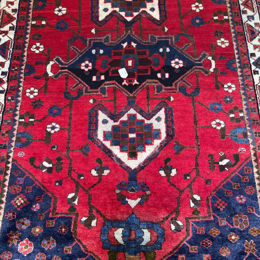 5'10 x 8'7 Red Traditional Rug