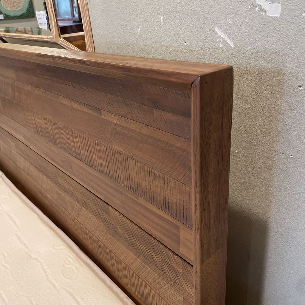 Brushed Pecan King Bed Frame C BED FRAMES